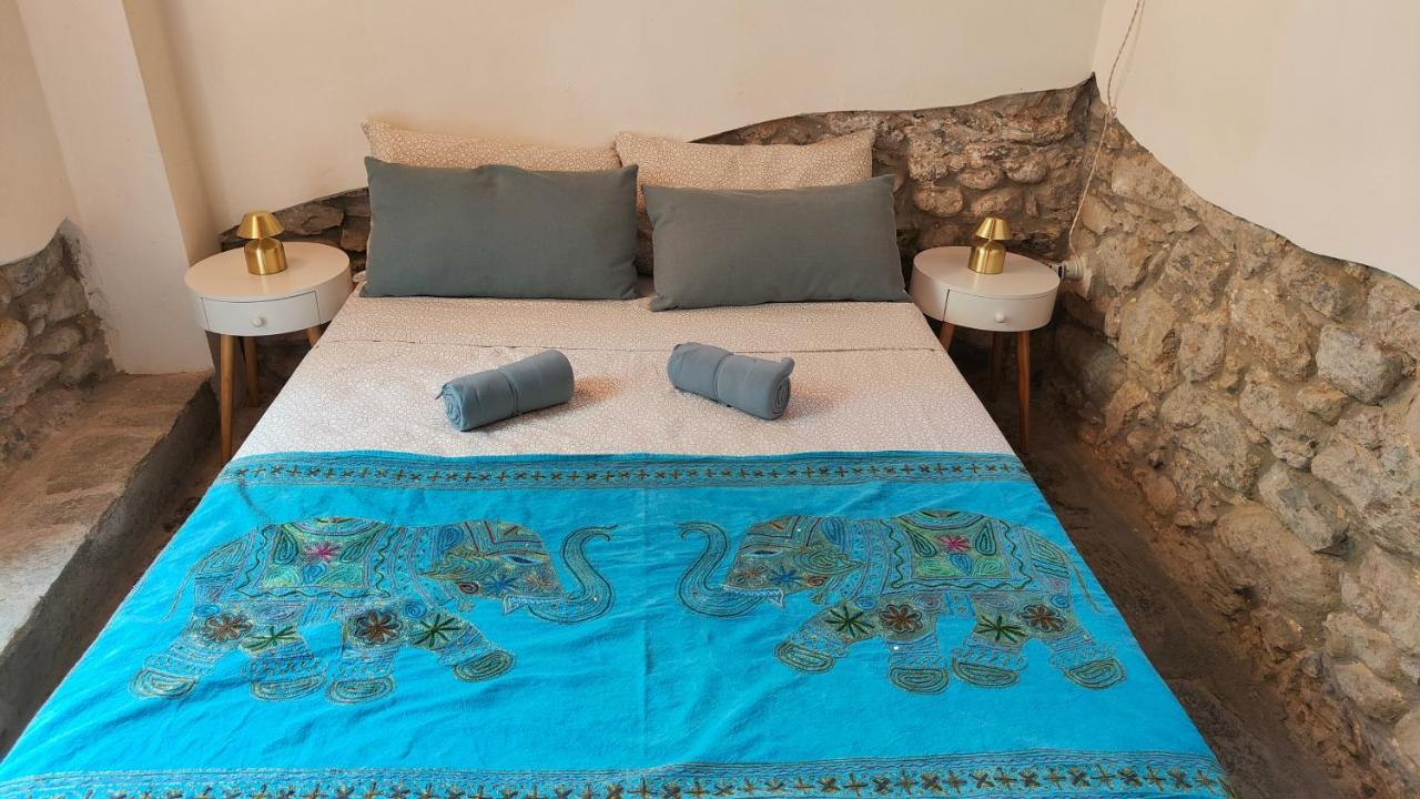 Biassa La Casa Delle Pietre Parlanti - Casa In Pietra Ai Piedi Del Parco Delle 5 Terre B&B 외부 사진