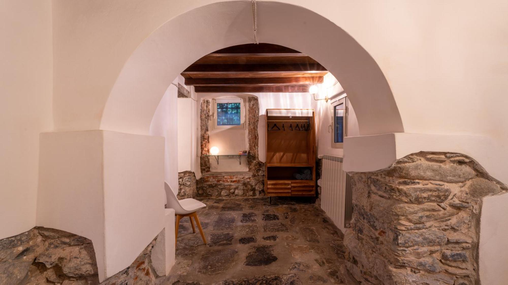 Biassa La Casa Delle Pietre Parlanti - Casa In Pietra Ai Piedi Del Parco Delle 5 Terre B&B 외부 사진